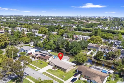 260 Lake Drive Coconut Creek FL 33066
