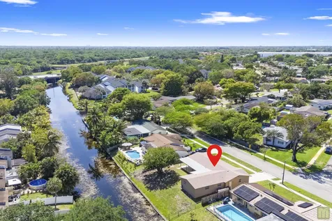 260 Lake Drive Coconut Creek FL 33066
