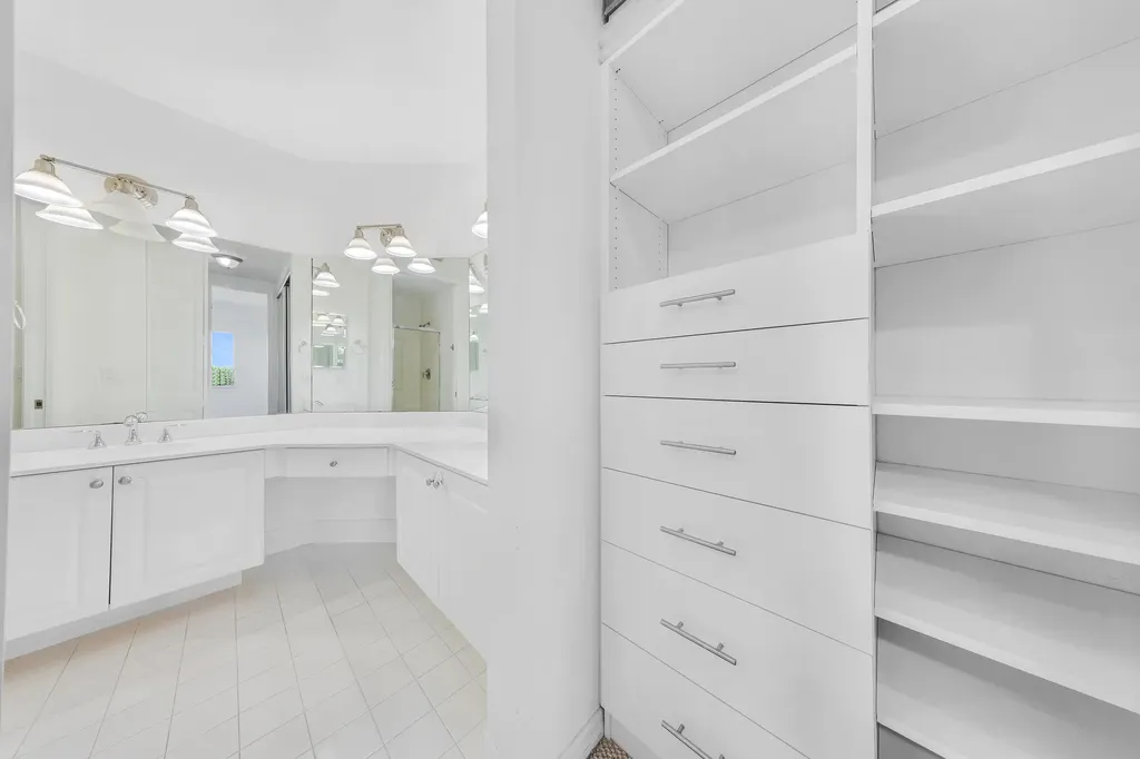 3600 Oaks Clubhouse Drive Pompano Beach FL 33069