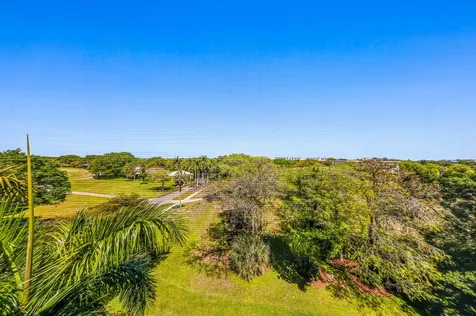 3600 Oaks Clubhouse Drive Pompano Beach FL 33069
