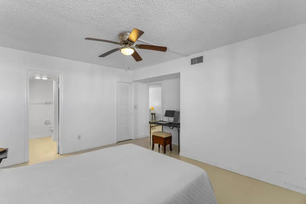3100 NE 49th Street Fort Lauderdale FL 33308