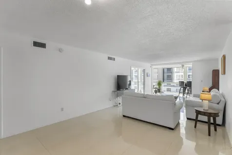 3100 NE 49th Street Fort Lauderdale FL 33308