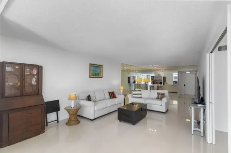 3100 NE 49th Street Fort Lauderdale FL 33308