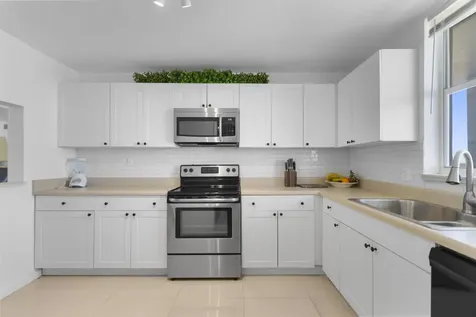 3100 NE 49th Street Fort Lauderdale FL 33308