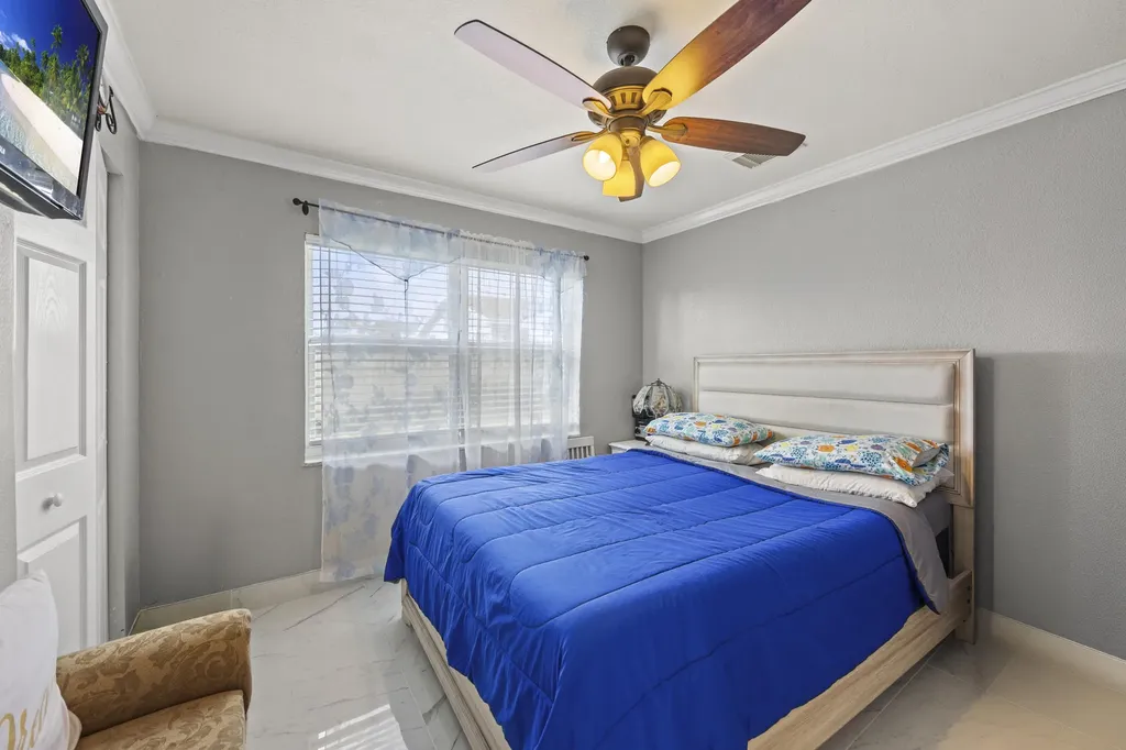 22731 SW 55th Way Boca Raton FL 33433