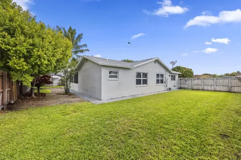 22731 SW 55th Way Boca Raton FL 33433