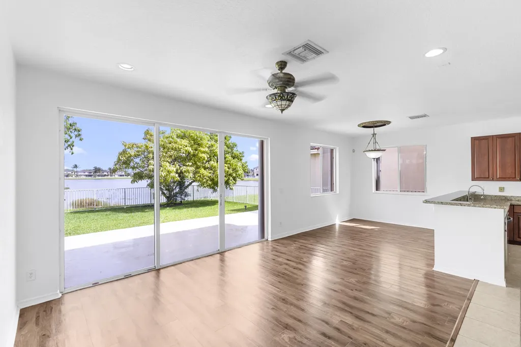 19389 SW 64th Street Pembroke Pines FL 33332
