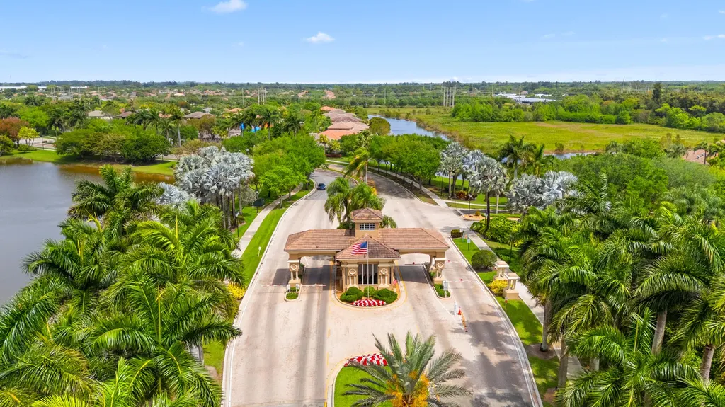 19389 SW 64th Street Pembroke Pines FL 33332
