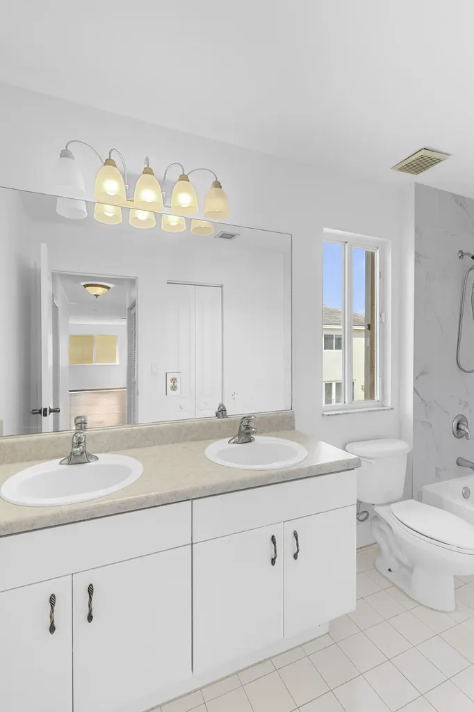 19389 SW 64th Street Pembroke Pines FL 33332