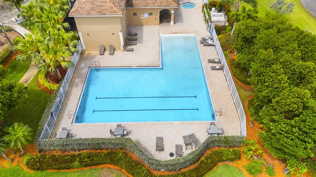 19389 SW 64th Street Pembroke Pines FL 33332