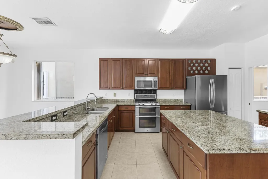 19389 SW 64th Street Pembroke Pines FL 33332