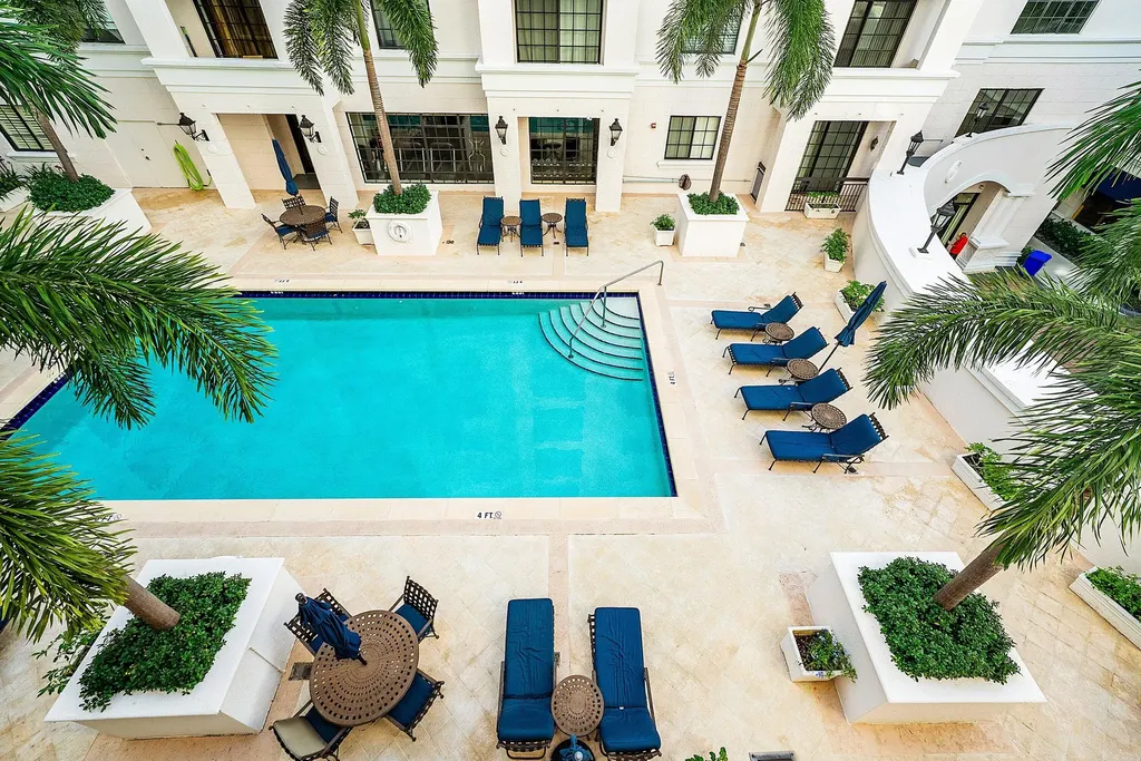 233 S Federal Highway Boca Raton FL 33432