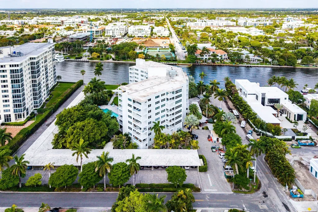 1000 Lowry Street Delray Beach FL 33483