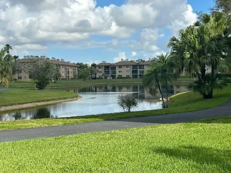 7860 NW 50th Street Lauderhill FL 33351