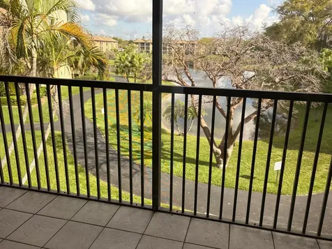 7860 NW 50th Street Lauderhill FL 33351