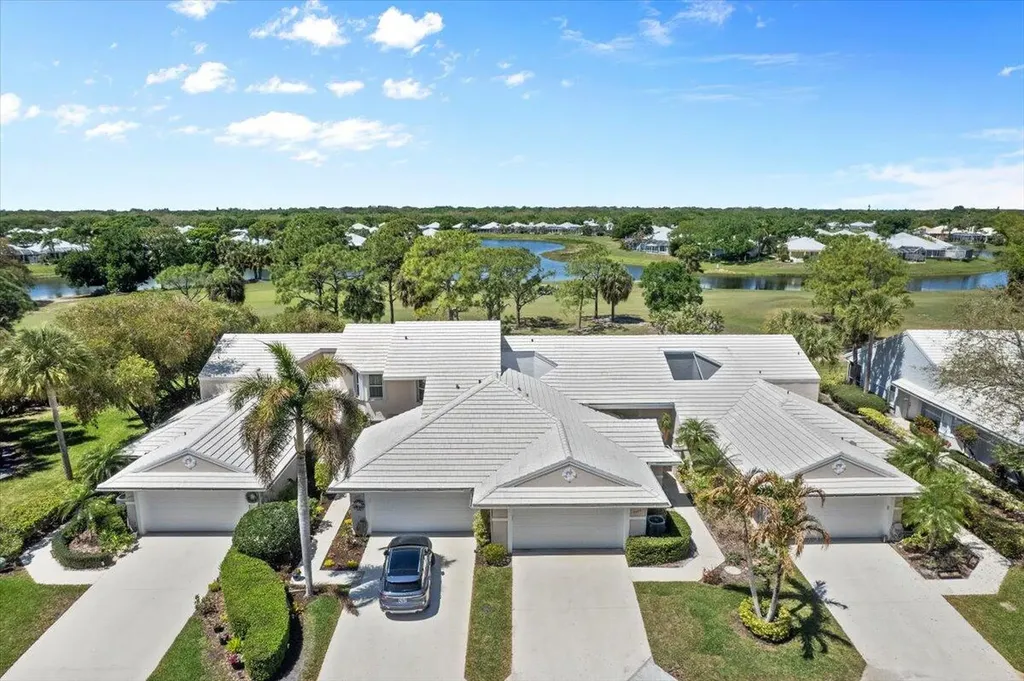 2424 SW Foxpoint Trail Palm City FL 34990