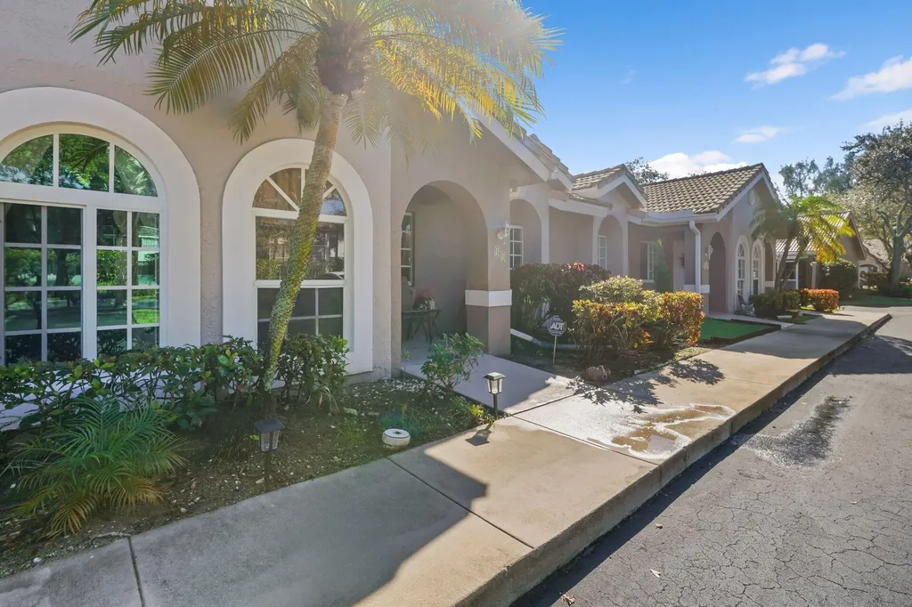 3181 Holiday Springs Boulevard Margate FL 33063