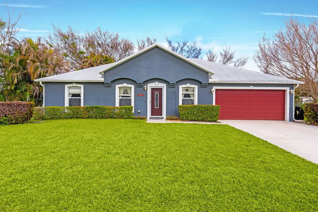 1025 SW Spataro Avenue Port St Lucie FL 34953