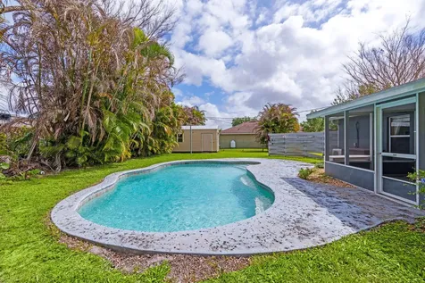 1025 SW Spataro Avenue Port St Lucie FL 34953