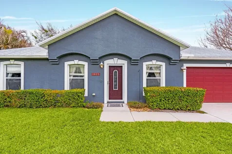 1025 SW Spataro Avenue Port St Lucie FL 34953