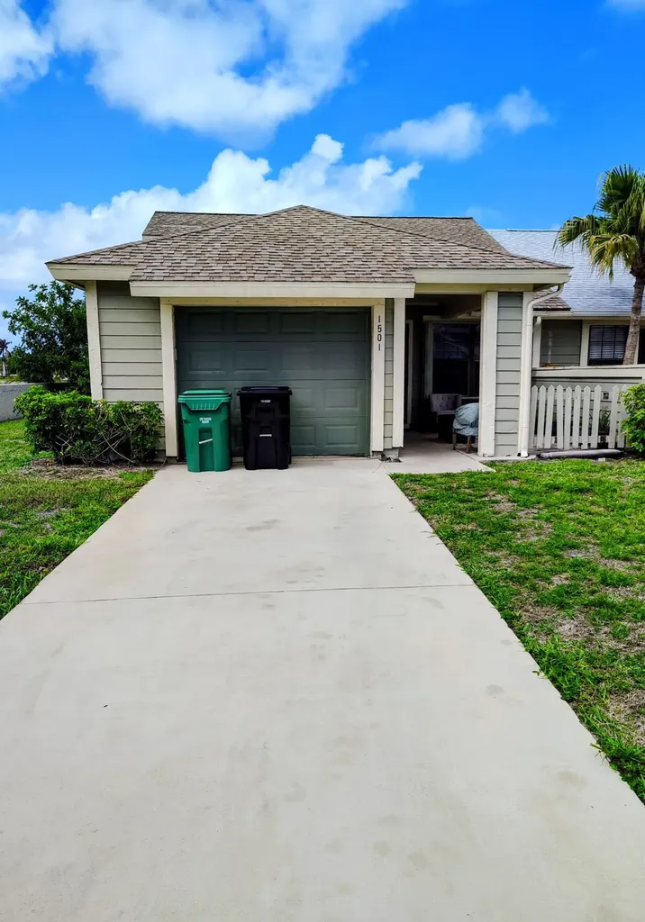 1501 SE Dewberry Court Port St Lucie FL 34952