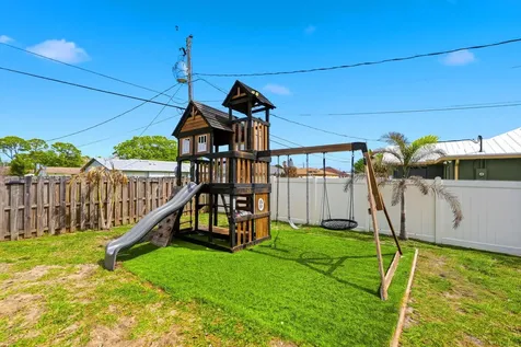 873 SW Commonwealth Road Port St Lucie FL 34953