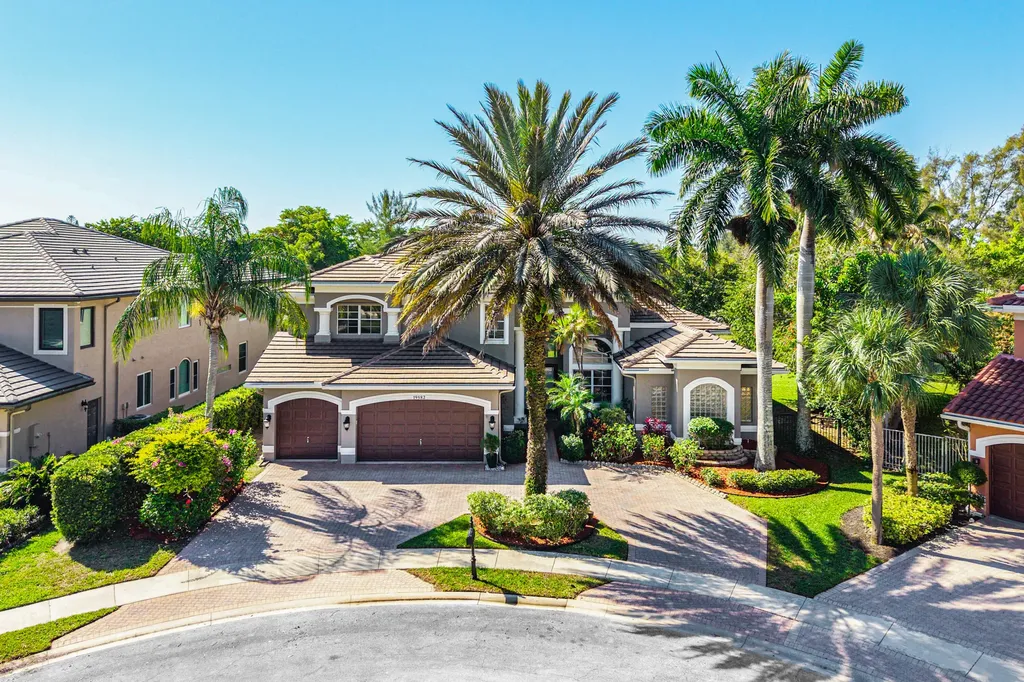 19582 Saturnia Lakes Drive Boca Raton FL 33498