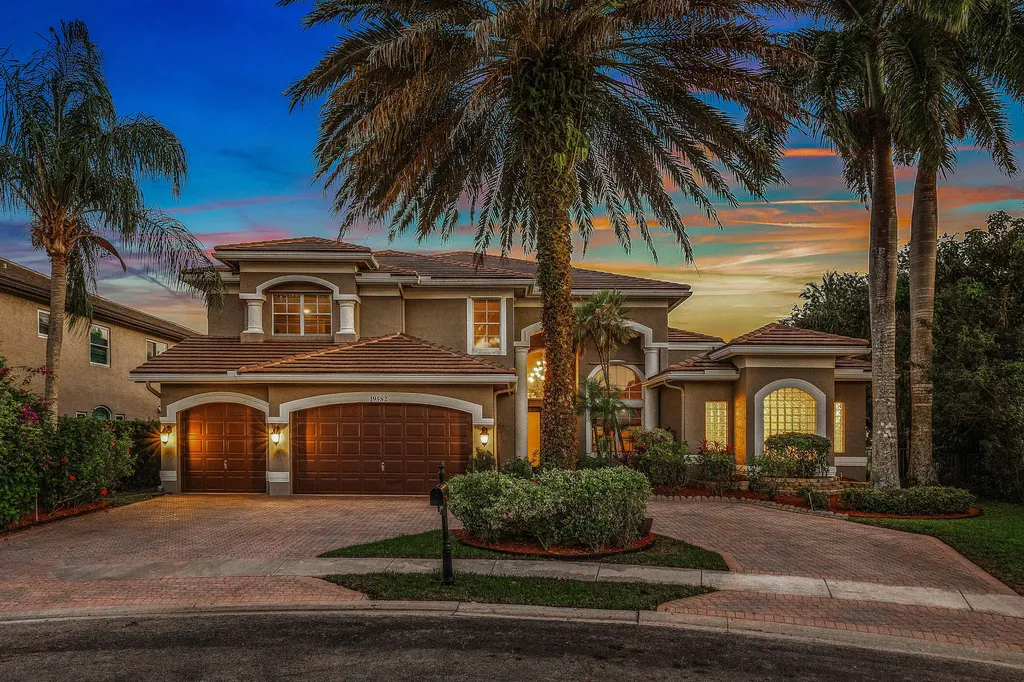 19582 Saturnia Lakes Drive Boca Raton FL 33498
