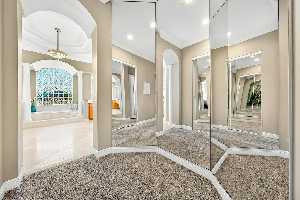 19582 Saturnia Lakes Drive Boca Raton FL 33498