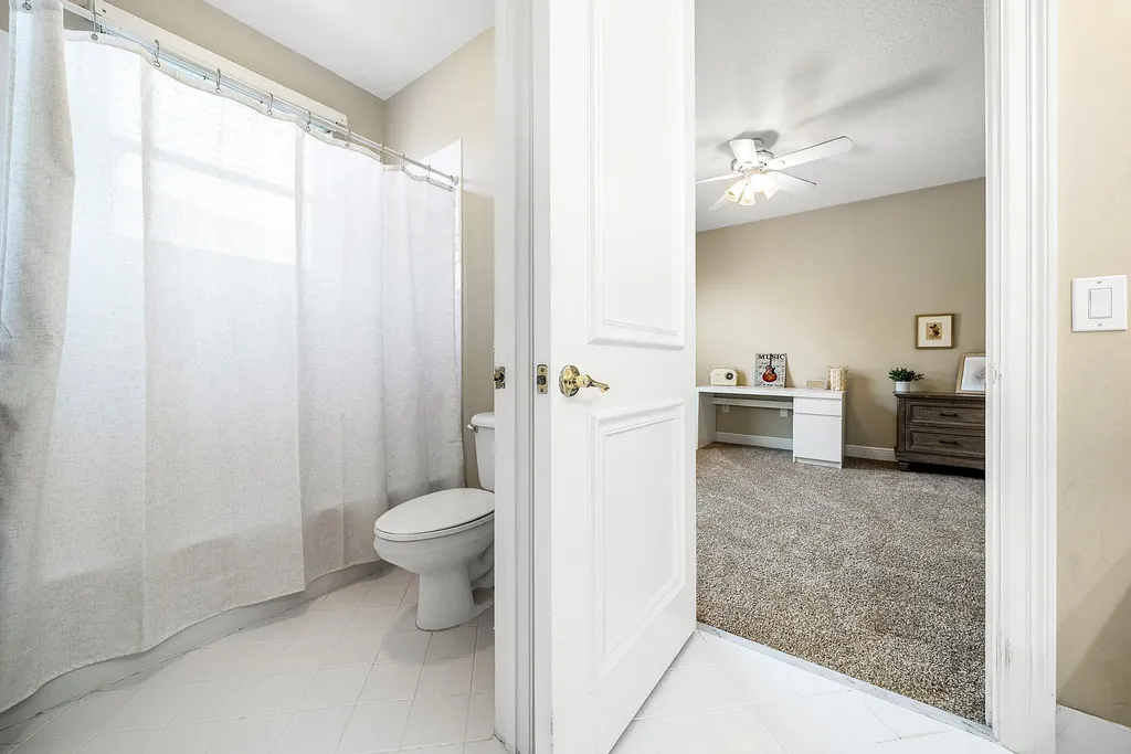 19582 Saturnia Lakes Drive Boca Raton FL 33498