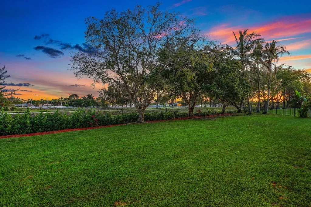 19582 Saturnia Lakes Drive Boca Raton FL 33498