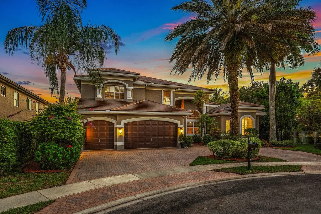 19582 Saturnia Lakes Drive Boca Raton FL 33498