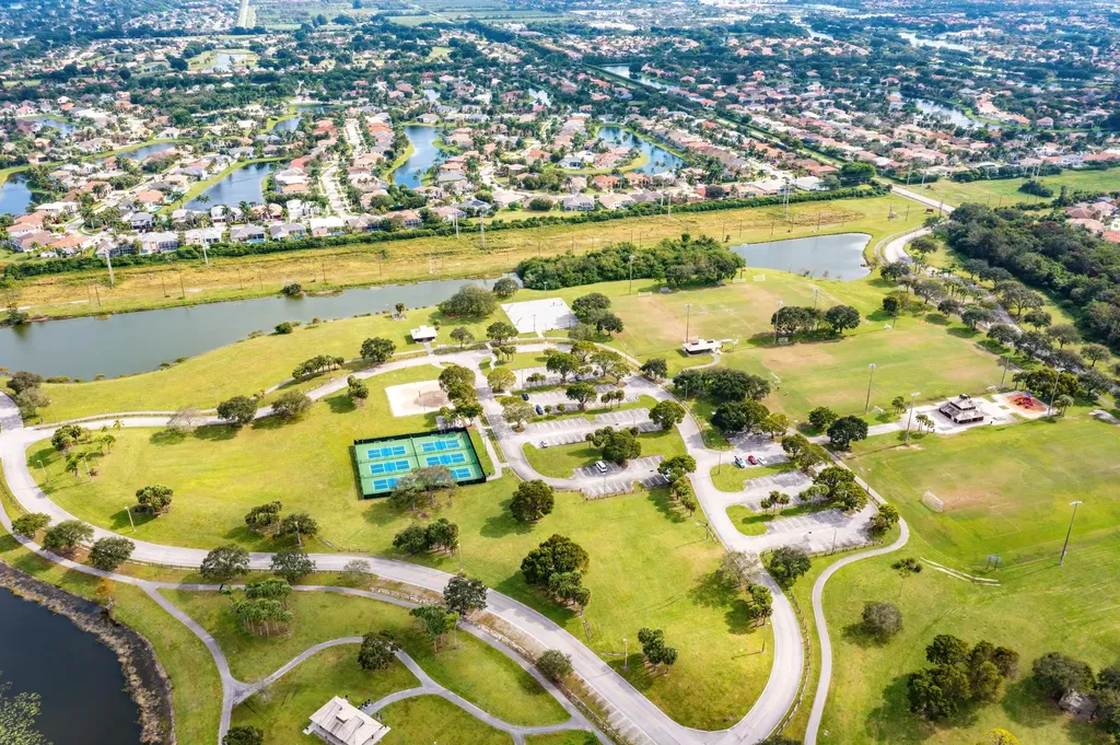 19582 Saturnia Lakes Drive Boca Raton FL 33498