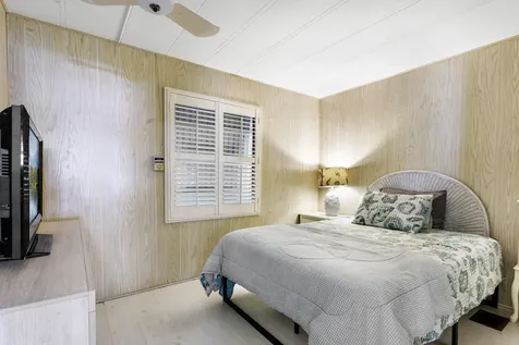 18007 Huapi Bay Boynton Beach FL 33436