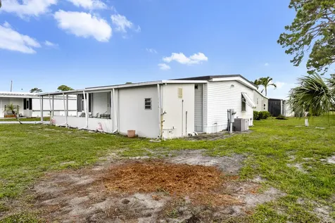 18007 Huapi Bay Boynton Beach FL 33436
