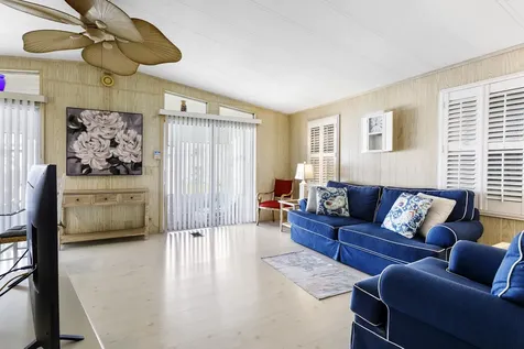 18007 Huapi Bay Boynton Beach FL 33436