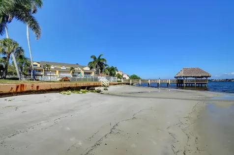 8200 Lakeshore Drive Hypoluxo FL 33462