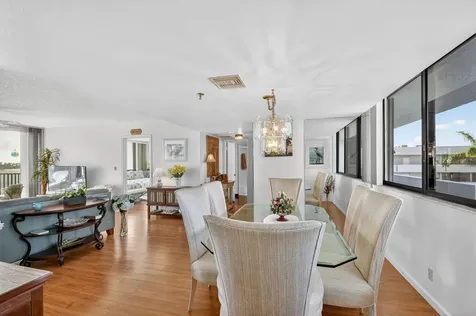 8200 Lakeshore Drive Hypoluxo FL 33462