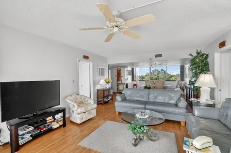 8200 Lakeshore Drive Hypoluxo FL 33462