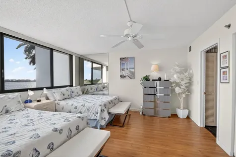 8200 Lakeshore Drive Hypoluxo FL 33462