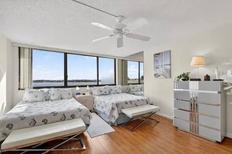 8200 Lakeshore Drive Hypoluxo FL 33462