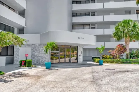 8200 Lakeshore Drive Hypoluxo FL 33462