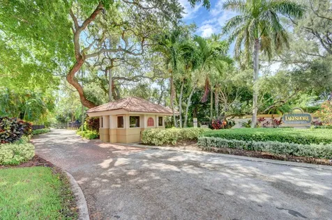 8200 Lakeshore Drive Hypoluxo FL 33462