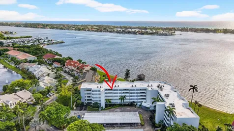8200 Lakeshore Drive Hypoluxo FL 33462