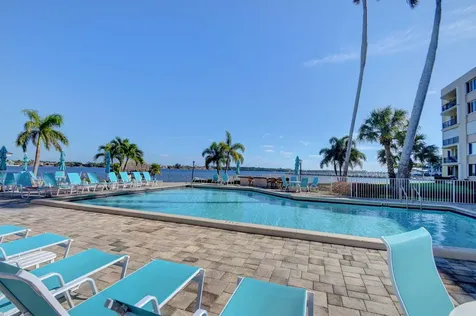 8200 Lakeshore Drive Hypoluxo FL 33462