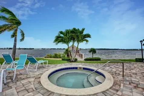 8200 Lakeshore Drive Hypoluxo FL 33462