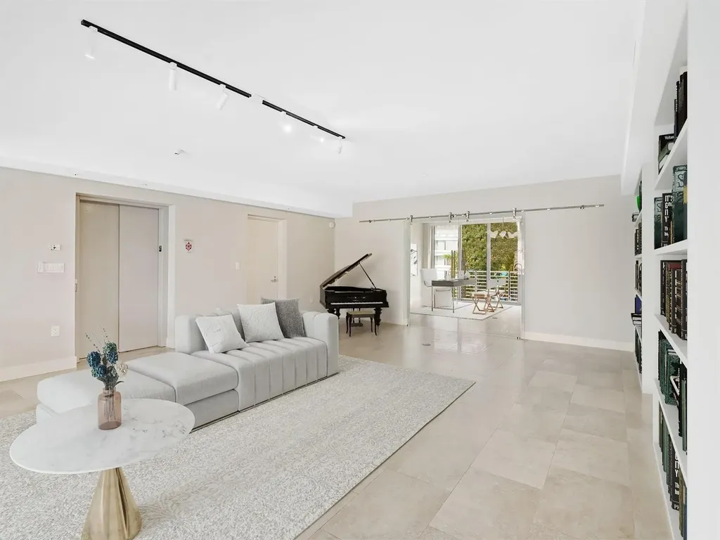 133 Isle Of Venice Drive Fort Lauderdale FL 33301