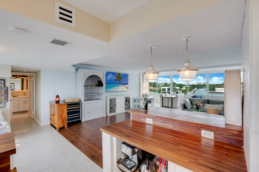 201 N Riverside Drive Pompano Beach FL 33062