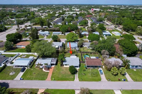 1751 5th Avenue Vero Beach FL 32960