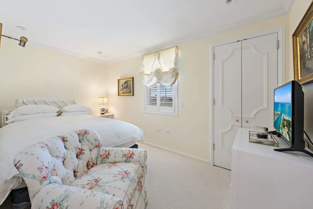 100 Royal Palm Way Palm Beach FL 33480